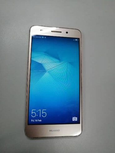 HUAWEI y6 II 4G phone