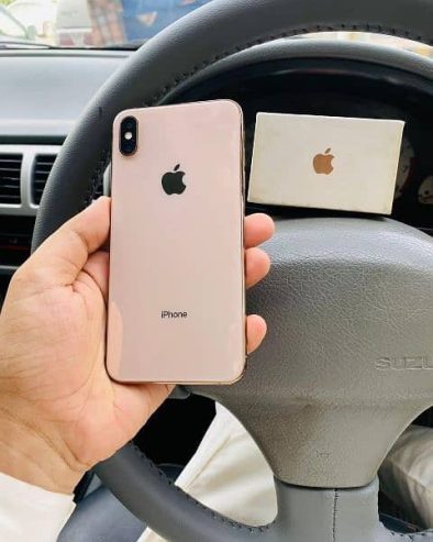 iPhone Xs Max Gold 256GB PTA Approved WhatsApp 0328. . 808. . 8238