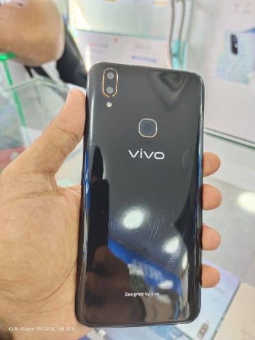 GREAT DEAL VIVO Y85 (4GB+64GB) A+++ CONDITION WITH BOX & ACCESSORIES